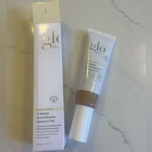 Glo Skin Beauty Tinted Moisturizer 7W
